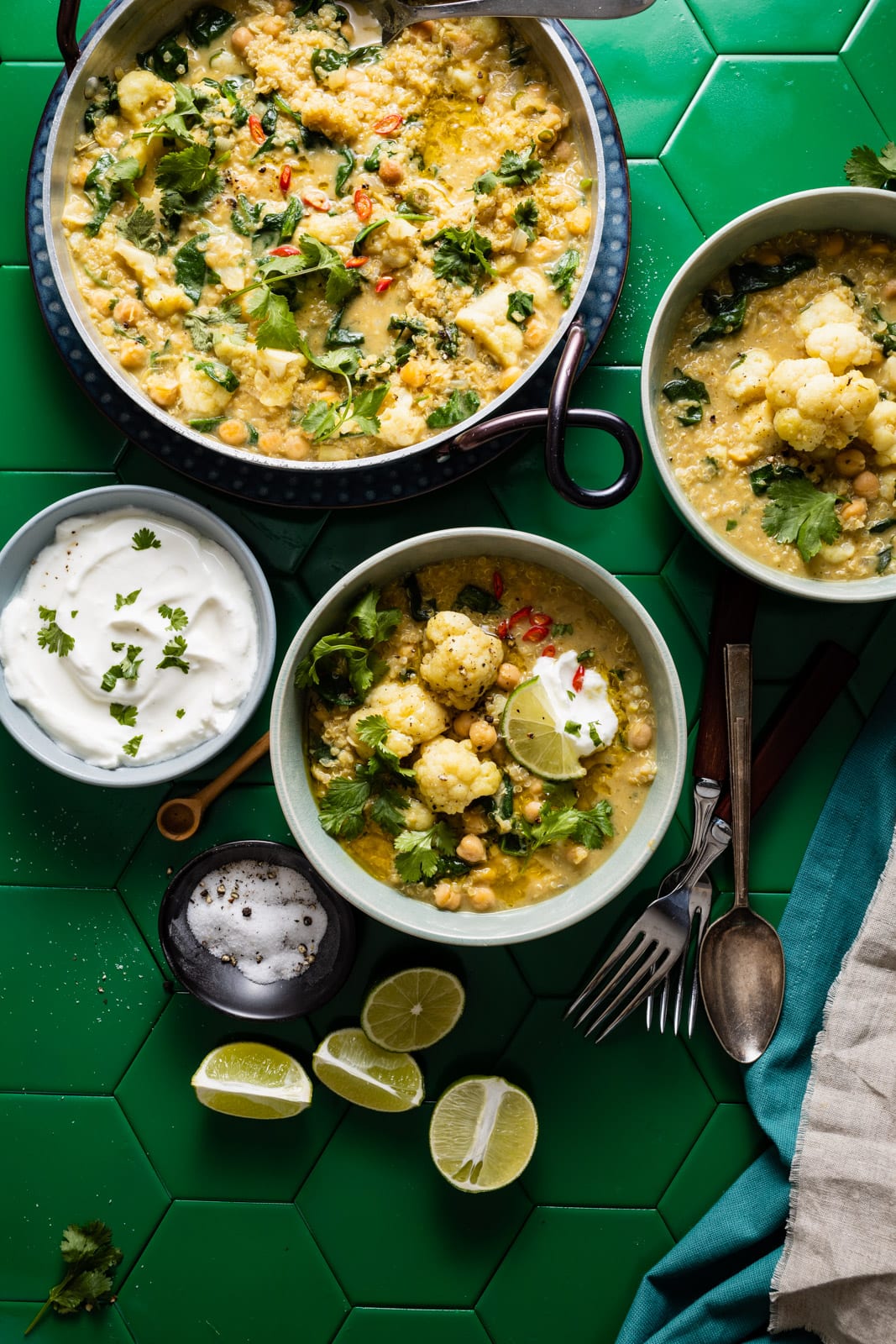 Dal Quinoa et chou-fleur au curry vert « one pot »