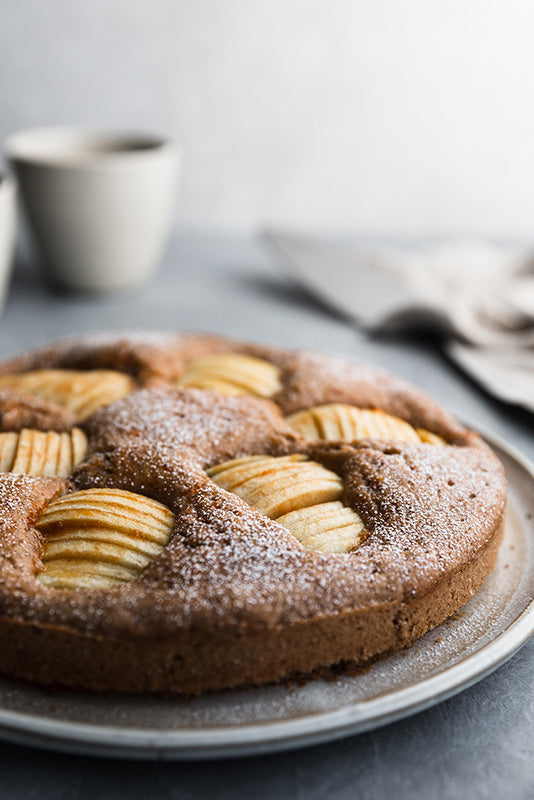 Vegan Cinnamon Apple Cake