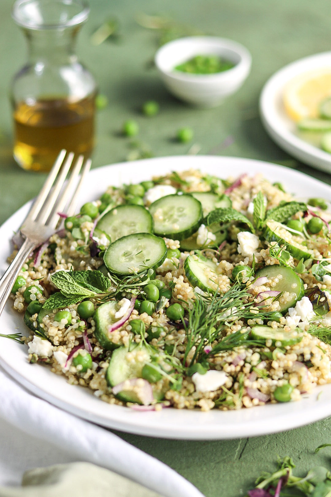 Green quinoa salad