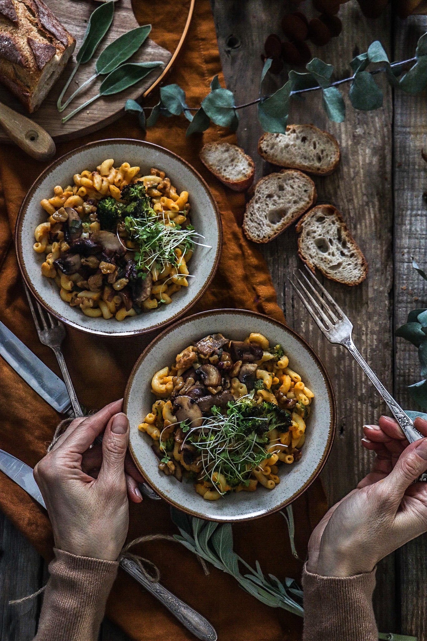 Mac and Vegan Cheese with Broccoli and Sage Mushrooms
