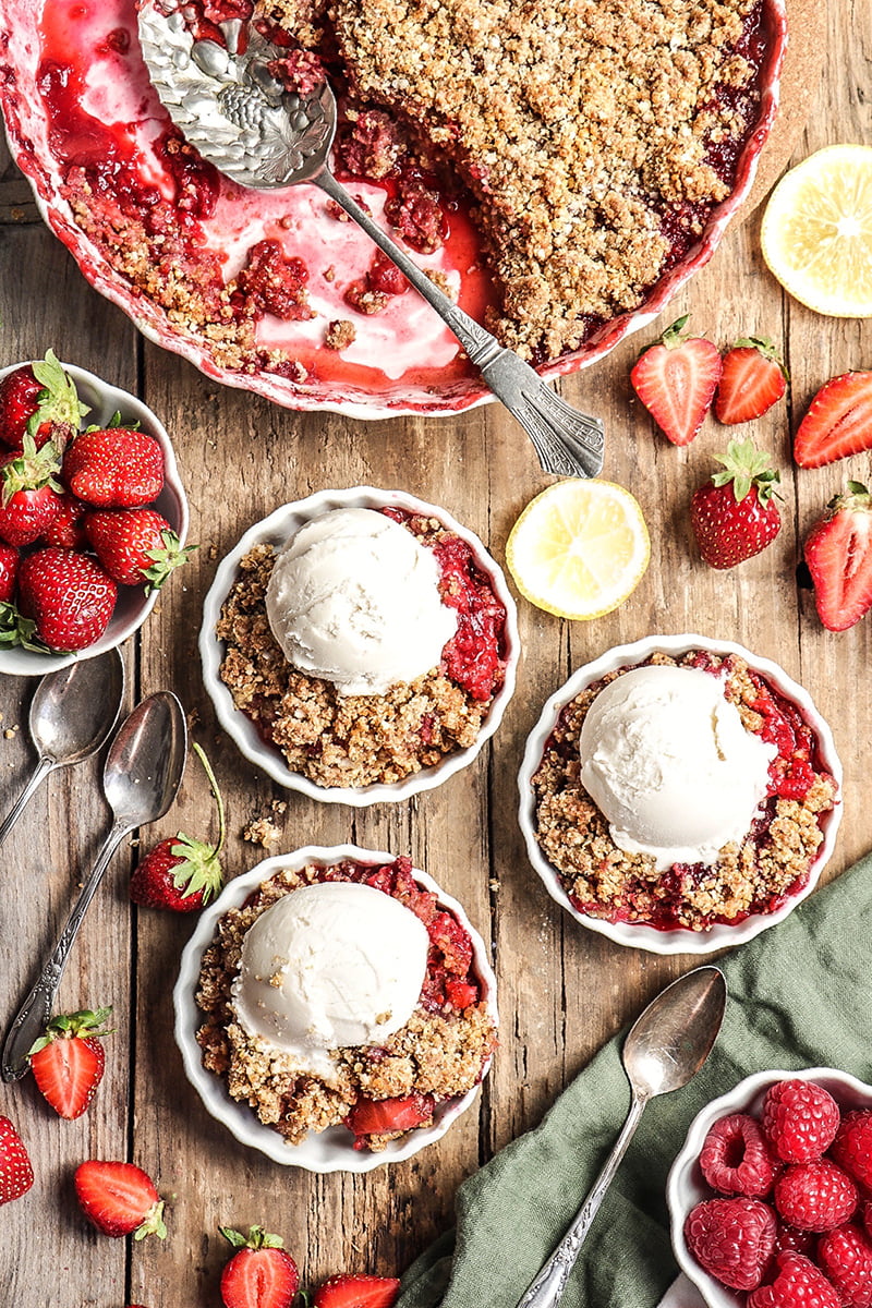Quinoa crisp with lemony strawberry and raspberry filling